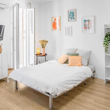 Le Chat Orange Apartman Aubagne Kültér fotó